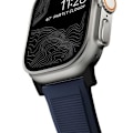 Miniatyrbillede 3 af 4: Armbånd til Apple Watch - NOMAD - Sort - Fluoroelastomer gummi - Slidstærk - Unisex Mörkblå
