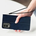 Miniatyrbild 4 av 4: Nokia C32 Fodral Handledsrem Midnight Blue Clamshell Fodral