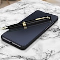 Miniatyrbild 2 av 4: Etui - AVIZAR - Mi 9T - Styv - Transparent lock - Svart videostöd Svart