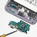 Miniatyrbillede 4 af 4: Reservedel USB-C+ ladestik SIM-læser til Samsung Galaxy S21 FE Samsung Sort