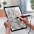 Miniatyrbillede 3 af 4: Touch screen stylus - AKASHI - Gummispids - Udtrækkelig håndledsrem - Sort Svart