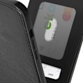 Pikkukuva 3 / 5: iPhone 15 -kotelo, pystysuora läppä ja musta korttipidike Svart