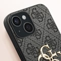 Pikkukuva 4 / 5: iPhone 15 Suojakuori Tarkat Leikkaukset ja Korotetut Reunat Guess Musta Svart