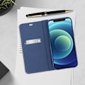 Miniatyrbillede 4 af 4: Hus til iPhone 12 / 12 Pro - AVIZAR - Øko-læder med carbon-effekt - Video støtte - Kortholder - Mørkeblå Midnattsblå Blå