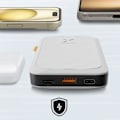 Pikkukuva 4 / 6: Ulkoakku - XTORM - Fuel Series 5 - 10000mAh - 20W - 2x USB-C + USB - LED-näyttö Vit