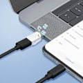 Pikkukuva 4 / 6: OTG-sovitin USB-naaras USB-C-uros Compact White XO White