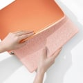 Pikkukuva 3 / 5: MacBook Pro 16 2019 Kovakuori Kevyt Pehmeä Kankainen Ulkonäkö Incase Vaaleanpunainen Rosa