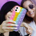 Pikkukuva 3 / 4: iPhone 12 ja 12 Pro Anti-Stress Bubble pop Fidget Toy Case - Monivärinen musta AVIZAR