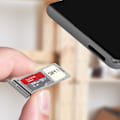 Pikkukuva 2 / 4: Samsung Galaxy S10e, S10 ja S10 Plus Vaihto-SIM-korttikelkka, musta Svart