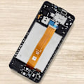 Miniatyrbillede 4 af 4: LCD-skærm - Samsung - Galaxy A12 - 6,5 tommer - Original - Sort Berøringsglas Svart