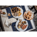Miniatyrbild 2 av 5: Marinblå Placemats för Matbord Set om 6, Vattentäta Torkbara PU Läder Bordstabletter Inomhus, Tvättbara Köksbordsunderlägg för Påsk Thanksgiving C