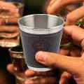 Miniatyrbillede 2 af 8: 4 stk 70 ml rustfrit stål mini bærbar vinkop med læderbetræk til rejsepicnic