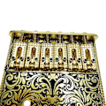 Miniatyrbild 2 av 5: 6-strängad gitarr med rullsadel, förkopplad kontrollplatta, guld