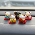 Miniatyrbillede 5 af 8: 5 stk. Lykkekattefigurer Små Søde Lyse Farver Glatte Linjer Maneki Neko Figurer til Bil Bord Hylde