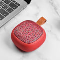 Pikkukuva 3 / 3: Kannettava langaton Bluetooth kaiutin, jossa 500 mAh akku ja Bluetooth 4.2 - Ihanteellinen ulkoiluun, pyöräilyyn ja patikointiin (punainen)