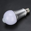Miniatyrbild 4 av 8: E27 7W Human Body Induction Bulb Light LED Motion Sensor Light för Hem Trapp Användning AC85-265V Vit