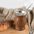 Miniatyrbild 3 av 5: Gurkformad isolerad tekopp i rostfritt stål (träådring, 230 ml) 1 st