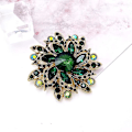 Miniatyrbild 2 av 5: Elegant Bröllopsbrosch i Kristall för Kvinnor