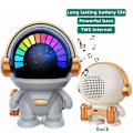 Miniatyrbild 2 av 5: Astronaut Trådlös Bluetooth-högtalare för Hem Utomhus Gåva-A