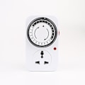 Miniatyrbillede 3 af 4: Indendørs Timer - 24-timers Programmerbar, 1 Stikkontakt, Daglig Til/Fra-Cyklus, 30-minutters Interval, Ideel til Lamper