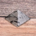 Miniatyrbilde 3 av 7: 100% Naturlig Krystall Svart Rutilerad Kvarts Pyramid Energi Healing Torn Heminredning