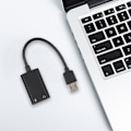 Pikkukuva 6 / 8: SKT2-BK USB2.0 Ulkoinen äänikortti, jossa on kuulokkeet ja mikrofoniliitäntä kannettavalle tietokoneelle