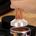 Miniatyrbillede 2 af 8: 51mm rustfrit stål træhåndtag kaffestamper kaffepulverpresning tampningsværktøj til hjemmebrug