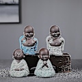 Miniatyrbild 3 av 3: Skrattande Buddha Staty Liten Munk Figurin Hemmakontor Ornament Dekoration Gåva Zekai färg 12