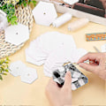 Miniatyrbilde 3 av 4: 300 stk. 2 Stiler Sekskant Papirsøm for Quilting (Side 1,4 tommer & 1 tomme) DIY Lappeteppe Syhåndverk Quilting Maler Hvite Blanke Belagte Papir Pi