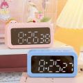 Miniatyrbilde 3 av 4: Trådløs rosa vekkerklokke med konstant digital skjerm - batteridrevet, 12/24 timer - perfekt for små rom, vegger eller reiser