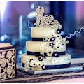 Miniatyrbillede 3 af 4: Sjov Gul Mr og Mrs Bryllupskage Topper med Metal Rhinestones
