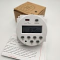 Pikkukuva 1 / 4: Ajastinkytkin AC 220V-240V 16A ohjelmoitava digitaalinen LCD-elektroninen aika