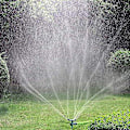 Miniatyrbilde 5 av 5: Signature Garden Trearmet Sprinkler med 12 Integrerte Sprøytedyser, 360 Graders Rotasjon, Koble Flere Store Gårder