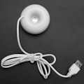 Miniatyrbillede 4 af 5: Hvid Donut Luftfugter USB Kontor Skrivebord Mini Luftfugter Bærbar Luftrenser Hvid