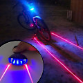 Pikkukuva 3 / 4: Polkupyörän takavalo, jossa vedenpitävä LED-laser varoituspunainen tähti 2