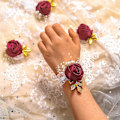 Miniatyrbilde 4 av 4: Rose Design Bryllups Corsage Sett for Bruden - Blomstertilbehør til Ball og Middag