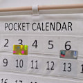 Miniatyrbild 8 av 8: Numrerad kalenderficka i bomull och linne, morgoncheckficka, klassrumspåse, kalender, väggorganisatör, liten, 48 fickor