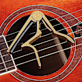Miniatyrbillede 5 af 5: Akustisk & Elektrisk Guitar Capo, 6-strenget, Sort+Guld