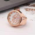Miniatyrbilde 4 av 8: Finger Ring Watch Rund Urskive Rose Flower Pattern Kvinner Finger Quartz WatchRose Gold