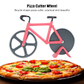 Miniatyrbild 7 av 8: Innovativ pizzaskärare i form av cykel i rostfritt stål, kökstillbehör, röd
