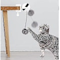 Miniatyrbild 4 av 4: Dotpet Pet Fling String Kattleksak Robot Interaktiv Jaktleksak Med Pomponer (vit)
