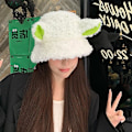 Miniatyrbillede 5 af 5: Plush Lammeuld Blød Sheep Øre Spand Hat Kvinder Studerende Varmt Beskyttelse Piger Hat Par Efterår Vinter Fisker Hat Hvid