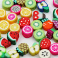 Miniatyrbilde 3 av 5: 30/100 stk Blandede Frukt Leireperler 8-10mm For Smykkelaging Armbånd Halskjeder Håndlagde Tilbehør 30 stk