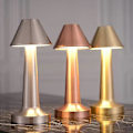 Miniatyrbillede 3 af 5: Genopladelig LED Bordlampe Touch Sensor Skrivebordslampe Svampelampe Soveværelse Restaurant Bar Kaffebar Indretning Guld A