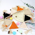 Miniatyrbild 2 av 4: Triangulär Stickad Flagga Väggbonad i Barnrummet: Orange