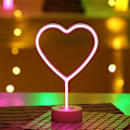 Miniatyrbilde 1 av 5: Neon Hjerte LED Lys Borddekorasjon med Holder Ideell for Soverom og Morsdagsgave