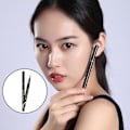 Miniatyrbillede 3 af 4: Hurtig Formgiven Vandtæt Eyeliner Pen - 2ml, Langtidsholdbar og Letvægts Øjenmakeup Værktøj til Kvinder Sort