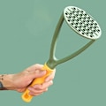 Miniatyrbillede 3 af 5: Robust og varmebestandig kartoffelmoser - Non-stick køkkenudstyr sikker, blødt greb nylon gadget (Grøn, 3 stk)