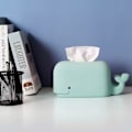 Miniatyrbilde 3 av 5: Silikon Vevboks Hval Vev Oppbevaringsboks med Mobiltelefonholder Anti Fall Ansiktsvevdispenser Tegneserie Serviettarrangør