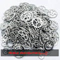 Pikkukuva 1 / 5: Steampunk Metalliset Metriset Kutistusriipukset Satunnaisia Eri Kokoja (30/50g) DIY Korujen Valmistustarvikkeet SN495